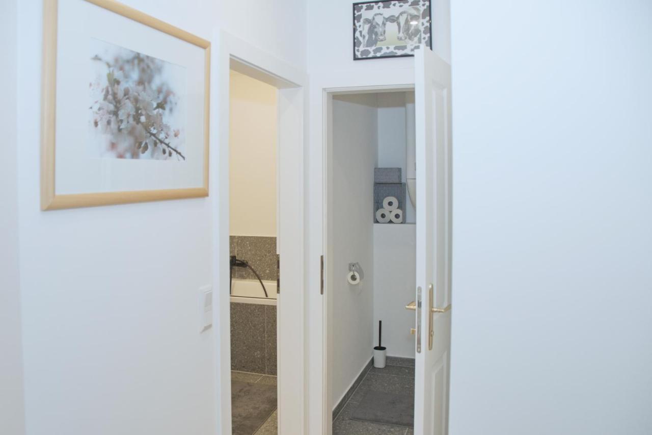 Pink Lotus Apartment فيينا المظهر الخارجي الصورة