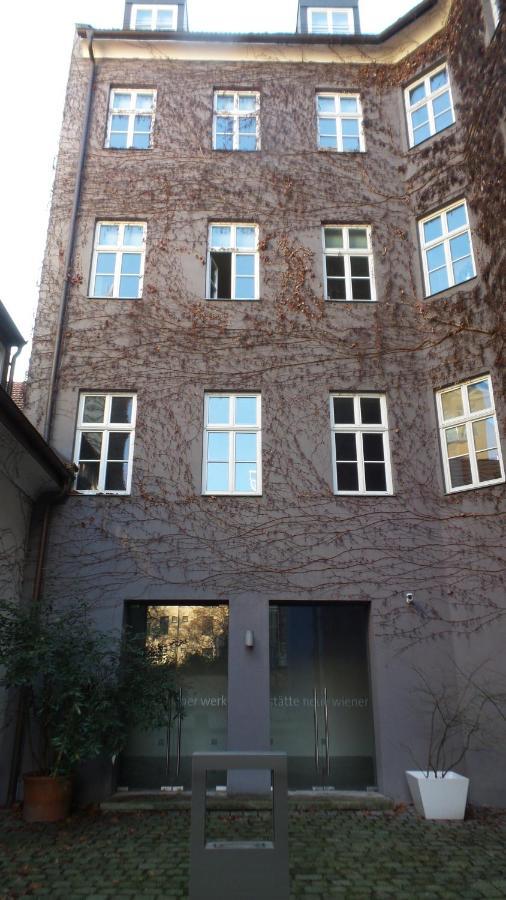 Pink Lotus Apartment فيينا المظهر الخارجي الصورة